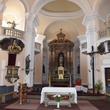Interiér kostela sv. Jana Nepomuckého