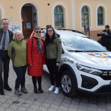 13. 3. 2024 - Předání automobilu sociálním službám 